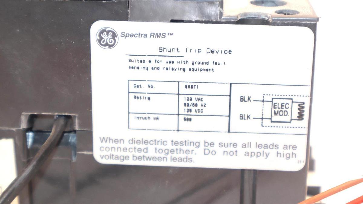 Used GE GENERAL ELECTRIC SELA36AI0100 100A 100 A Breaker SBPE100A Shunt SAUXPAB1 Aux
