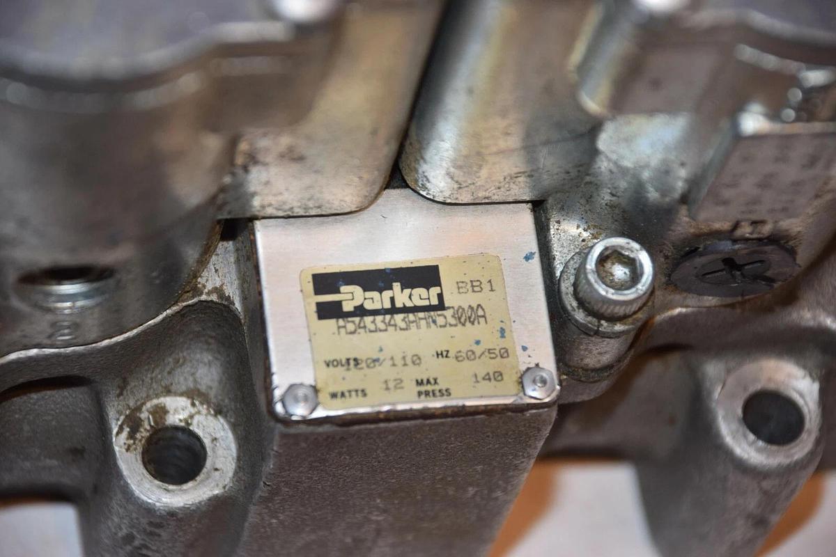 Used PARKER A543343AHN5300A 120/110V 60/50Hz 12W 140psi SOLENOID VALVE
