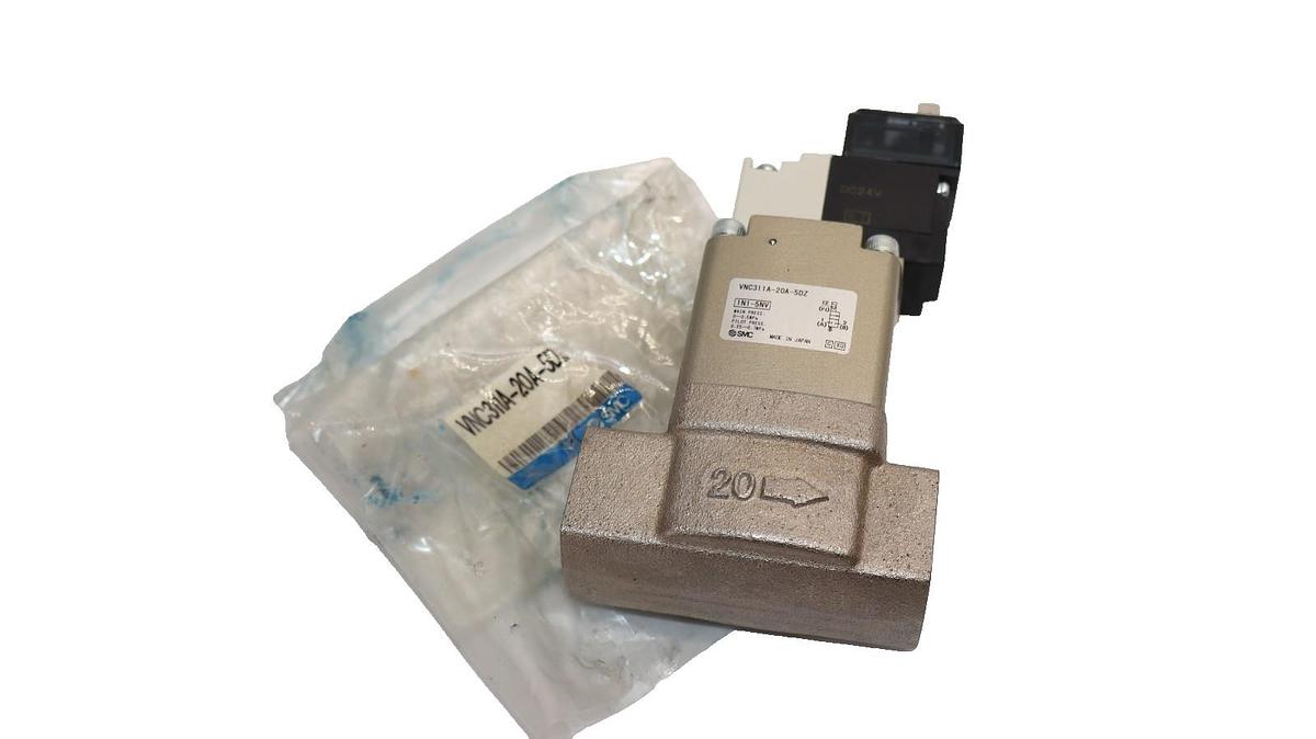 SMC VNC311A-20A-5DZ , V0307-5DZ1 3/4" Npt Coolant Valve (New)