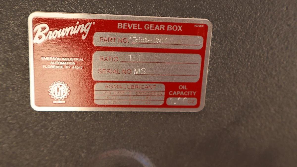 Browning  Gearbox Gear Box Bevel Speed Reducer 15HB1-SN10 1:1 15HB1SN10 (New)