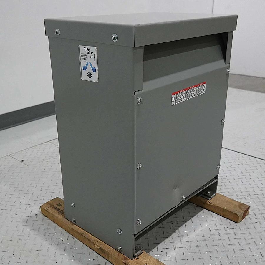 Square D Schneider 15kVA Transformer 480v pri 208Y/120 EX15T3HFCUN3R 15 KVA NEW