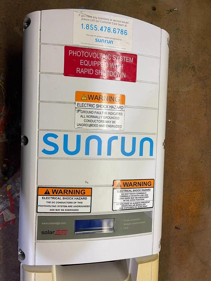 Used Solar Edge Sunrun Non Isolated Photovoltaic Inverter SE7600A-US 8350W