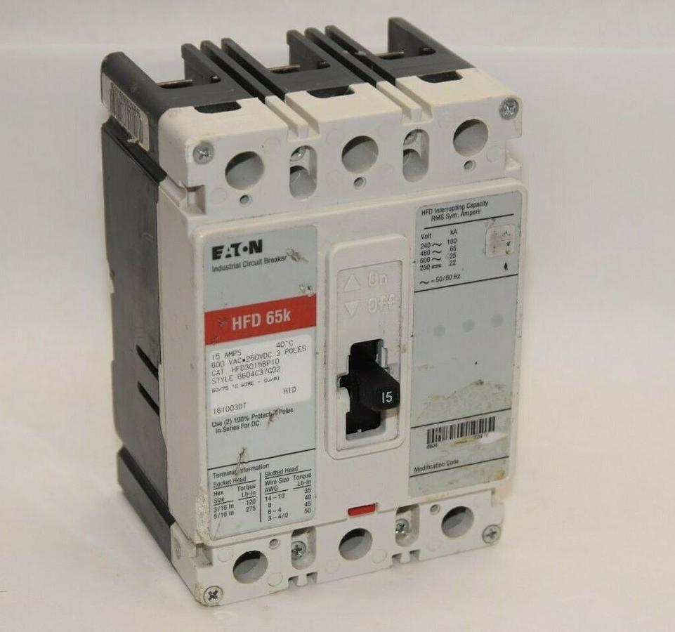 (NEW) EATON CUTLER HAMMER HFD3015BP10 15A 15 Amp A 3P 600Vac Breaker *Chip*