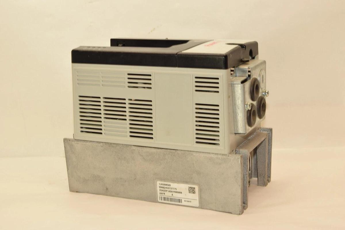 Used ALLEN BRADLEY 20AD2P1A0AYNNNNN Series A 0.75kW 1Hp PowerFlex 70 AC Drive