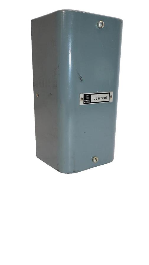 General Electric General Purpose Relay Coil CR120E10102 1HP 230V 15A 600V (New)