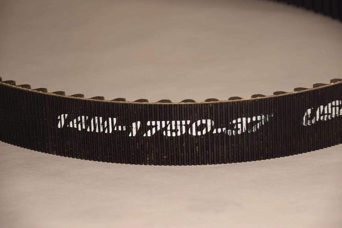 (NEW) GATES 14M-1750-37 , 14M175037 Poly Chain GT Timing Belt USA