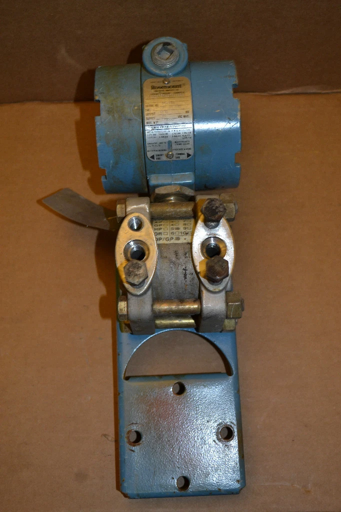 Used ROSEMOUNT PRESSURE TRANSMITTER 1151DP5E22T0085B3 2000