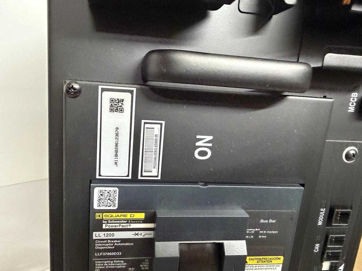 NEW Square D LLF37060D33 PowerPacT L 600A 3P 500VDC Circuit Breaker Samsung SDI