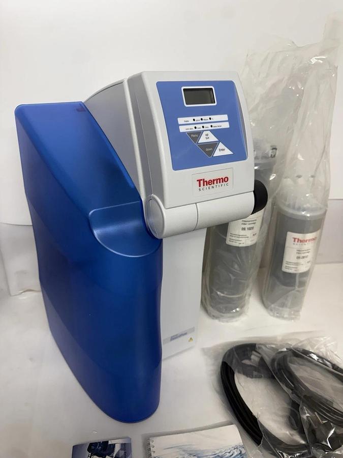Thermo Scientific Smart2Pure 12 UV Water Purification System 50189888 (New)