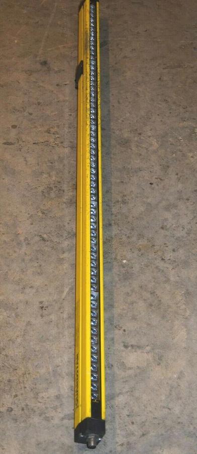 Used GUARDSTAR BS1030R B Series 0.5-15m 24Vdc Receiver Light Curtain