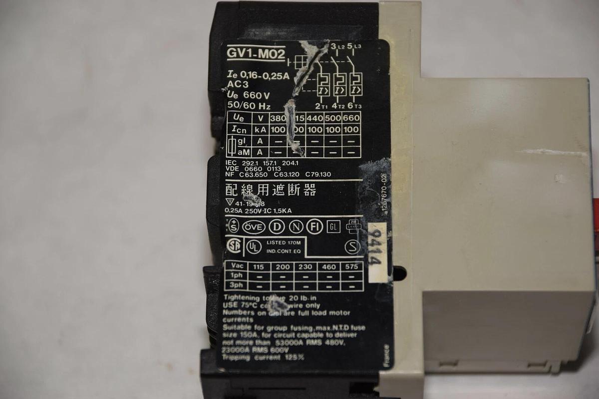 Used TELEMECANIQUE GV1-M02 W/GV1-A01 0,16-0,25AMP 660V 50/60Hz MANUAL MOTOR STARTER