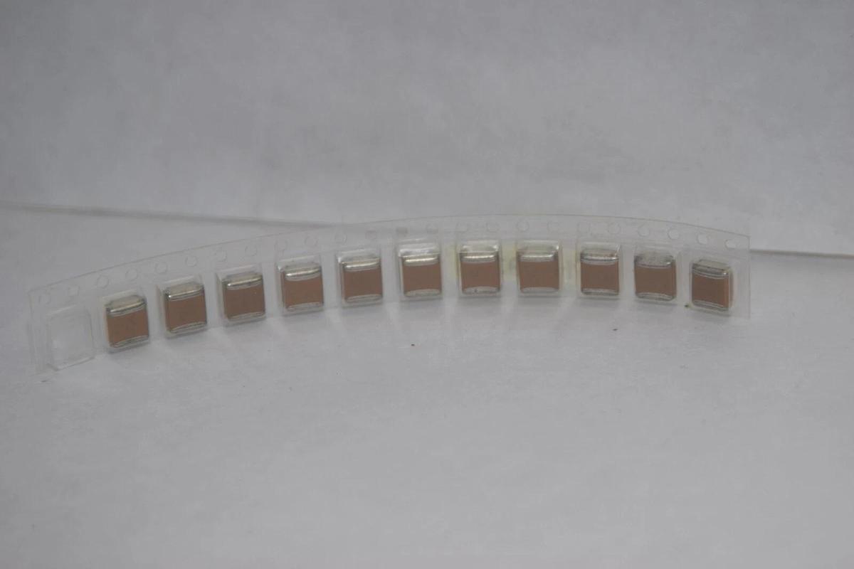 (NEW - Lot of 11) 0160-9393 , CAP MC 15UF 50V +/- 20% 5.7x5.0mm Chip Capacitor