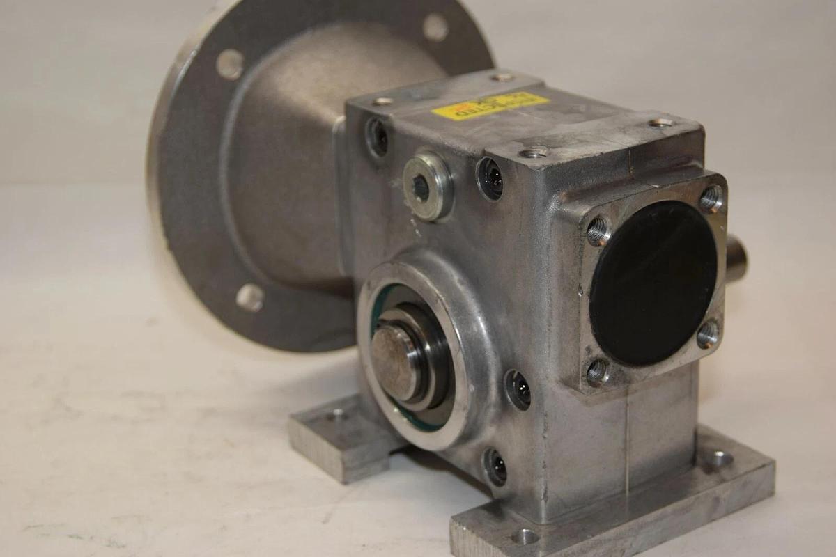 (NEW) CONEDRIVE B021010.BGNGB 0:1 3/4" Shaft Gear Box / Speed Reducer