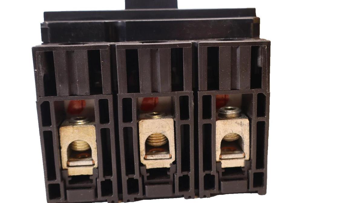 Square D PowerPact Breaker HJL36015C HJ060 15A 15 Amp 3P Circuit Breaker (New)