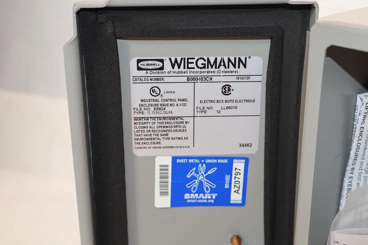 (NEW) WIEGMANN Hubbell B060403CH TYPE 12 Enclosure 6" X 4" X 3"