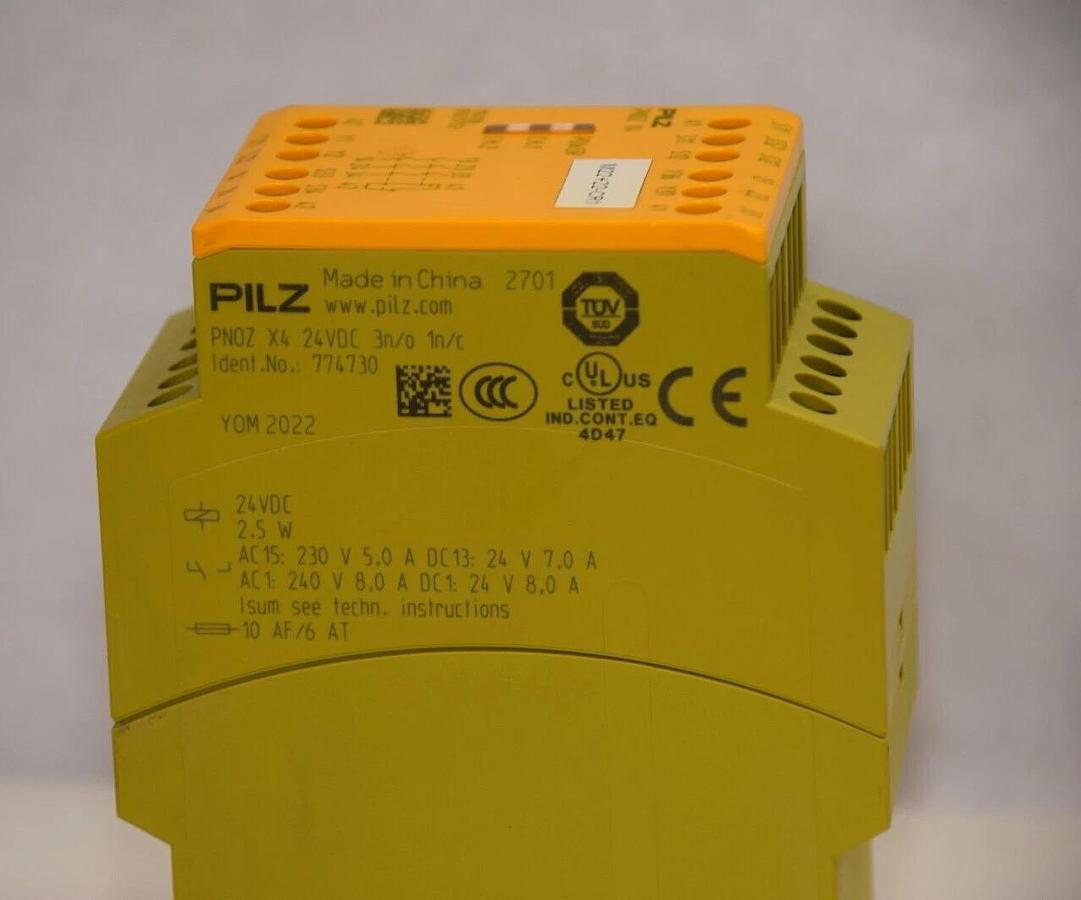 Used PILZ PN0ZX424vdc3n/o1n/c PN0Z X4 24vdc 3n/o 1n/c PN0ZX4 Safety Relay