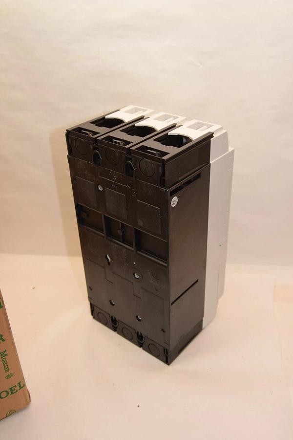 Klockner Moeller NS3-400-NA Molded Case Switch  400A 400 Amp
