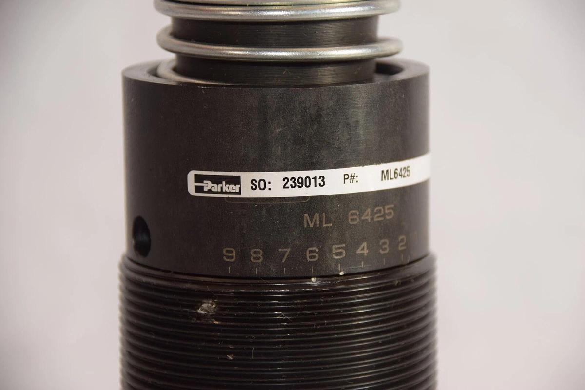Parker SPRING RETURN SHOCK LINEAR VALUE ACTUATOR ML6425 (NEW)