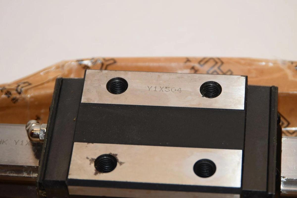 (NEW) THK HSR30R2ZZ+360L-II 360mm Length 30mm Bar Width Linear Guide