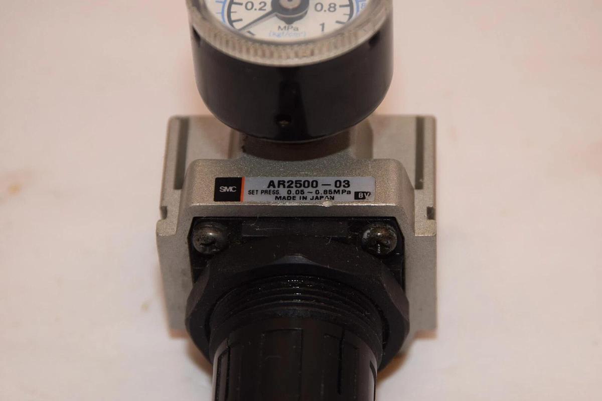 Used SMC AR2500-03 0.05-0.85MPa Regulator With Gauge 0-1MPa