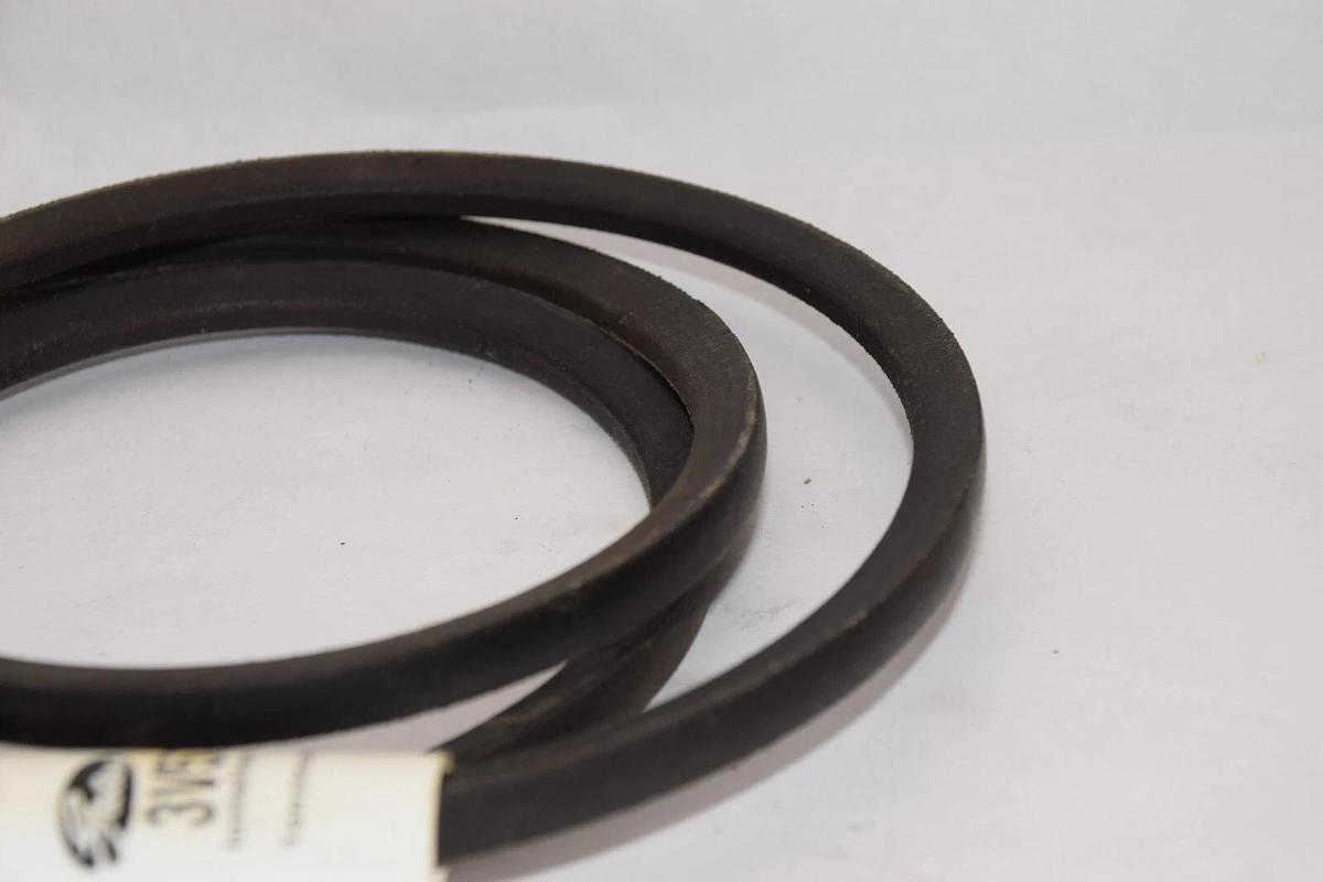 (NEW - Lot of 2) GATES 3V530 , 9332-0530 Super HC V-Belt