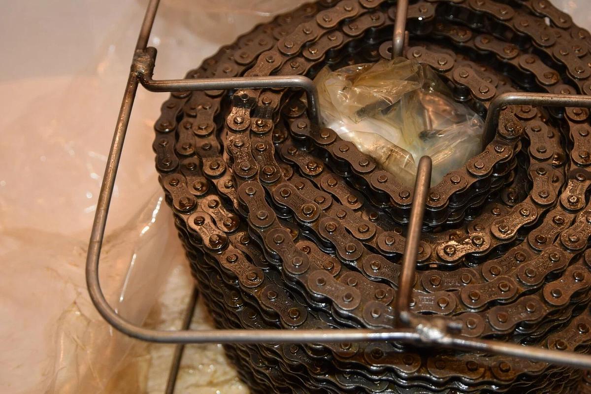 100' Reel Single Roller Chain RS40 40TWR100 RS 40 (made in Japan)