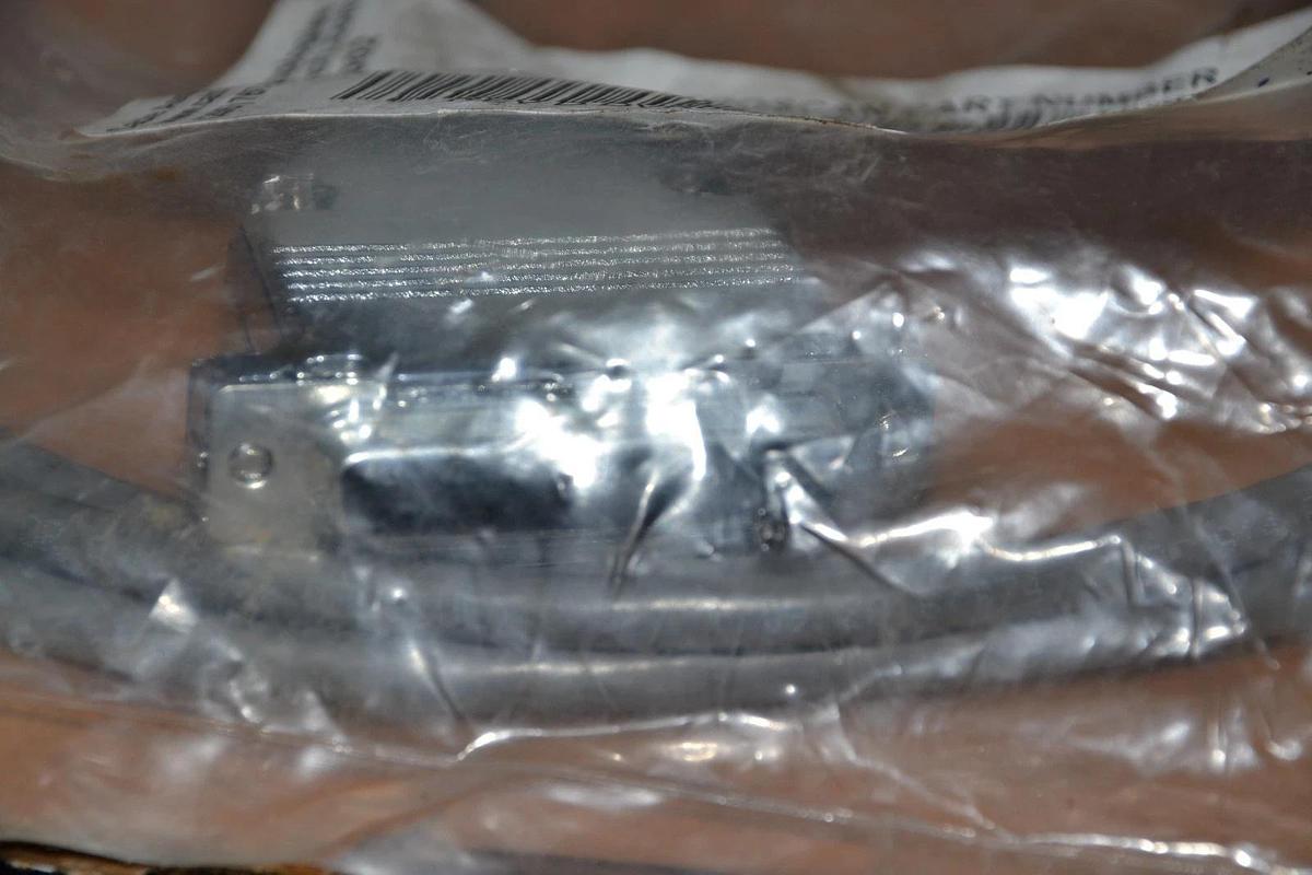 CABLE ASSEMBLY TECHNOLOGIES MICROSCAN CONNECTOR 61-000034-01 REV D DVR0645 NEW