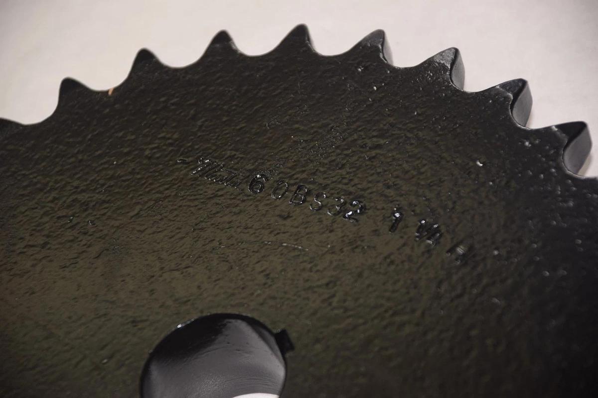 MARTIN 60BS32 1-1/4 1-1/4" BORE 32 TEETH SPROCKET NEW