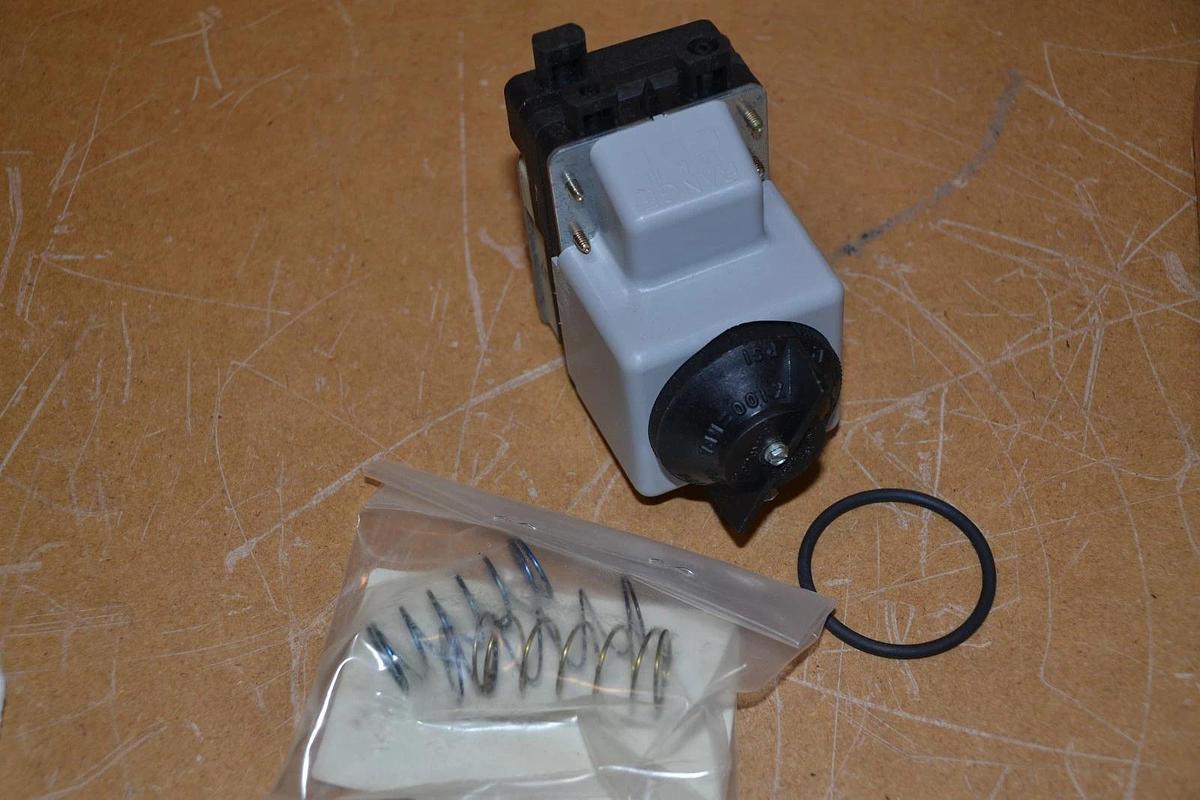 HONEYWELL 14004214-001 14004214001 VALVE VERSION RETROFIT KIT NEW