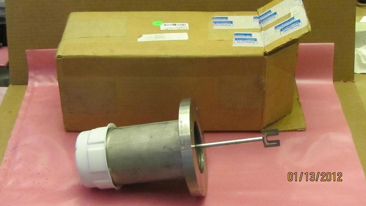 FOXBORO DIAPHRAGM 13FEA LIQUID LEVEL TRANSMITTER 6" EXTENSION A092678 NEW