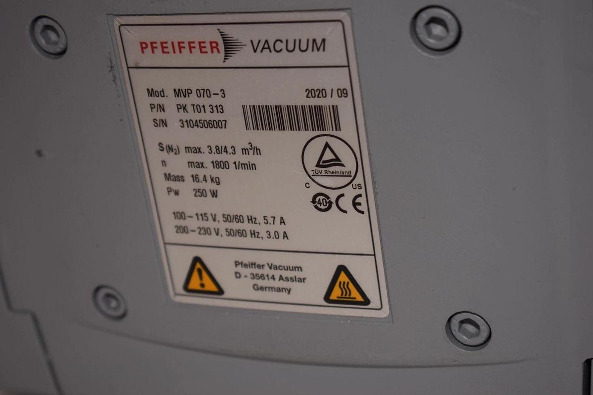 Used Pfeiffer Vacuum Pump MVP070-3 MVP 070-3 PKT01313 PK T01 313 250w 115/230v