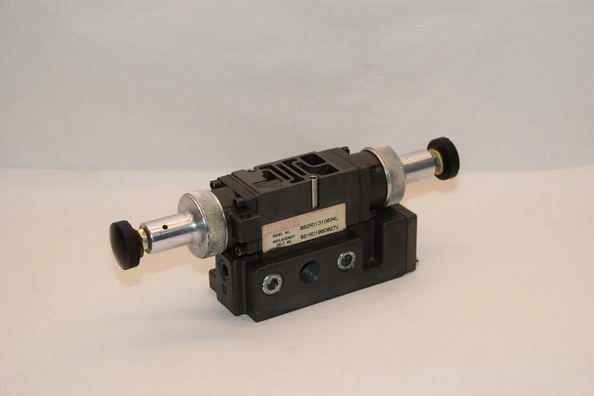 (NEW) NUMATICS 082RD131O034L 082RD1310034L Dual Pressure Sandwich Regulator