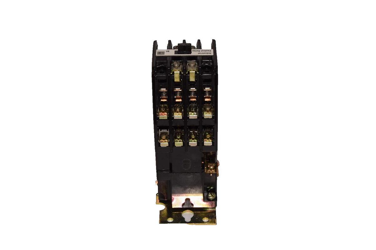 Cutler Hammer BF Control Relay BF82F 300V 10A 8NO 2NC 10 Amp 110/120v coil (NIB)