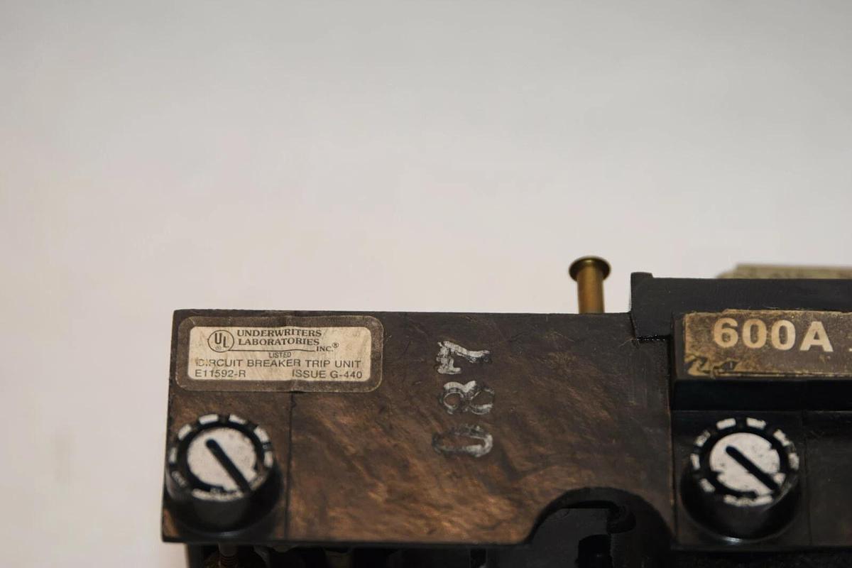 Used GENERAL ELECTRIC TJK636T600 600A 3P Circuit Breaker Trip Unit
