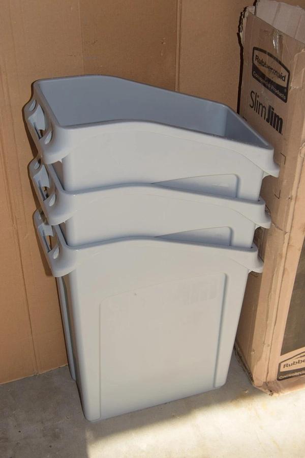 (NEW - Box 3) RUBBERMAID SlimJim Under-Counter Container 13 Gal Gray 2026695