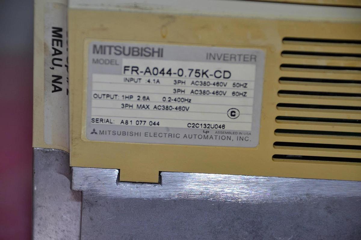 Used MITSUBISHI DRIVE FR A044 0 75K UL FRA044075KUL FR-A044-0.75K-UL 3HP 4.1A 400V