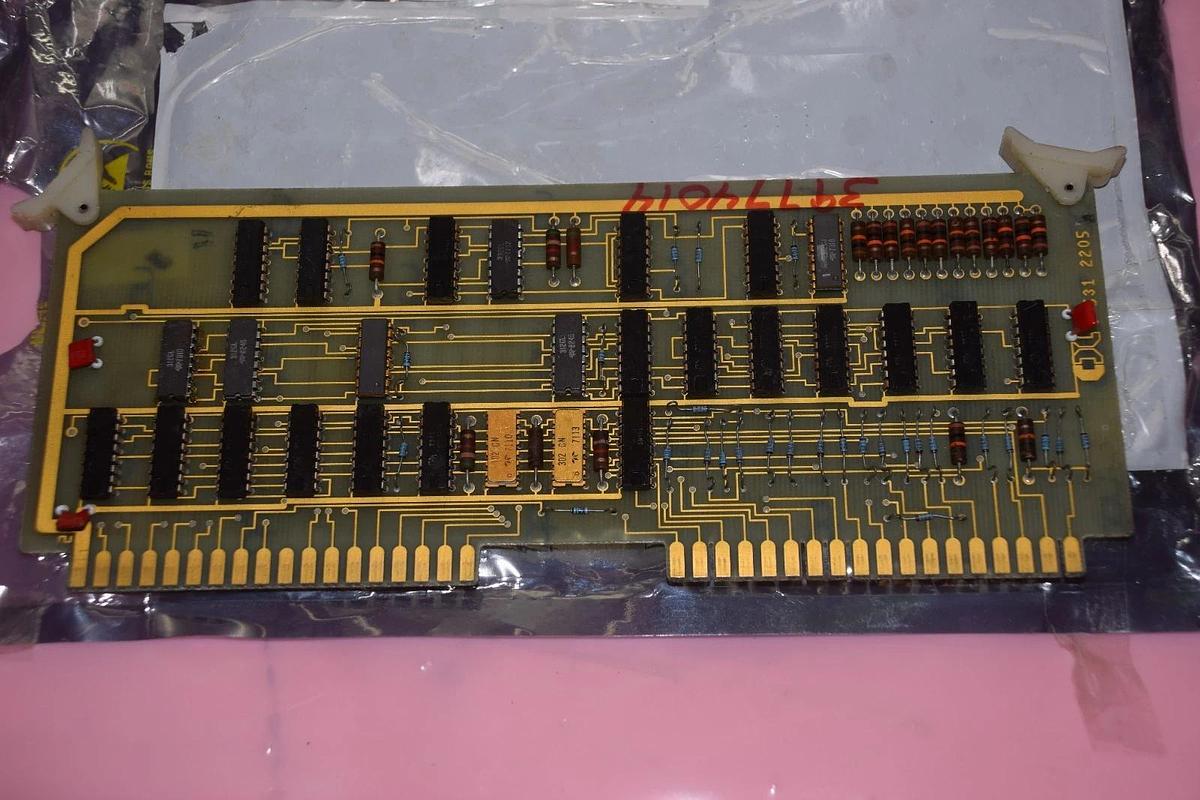 Used Cincinnati Milacron, 3 531 2205, 35312205, 3-531-2205A Logic Board