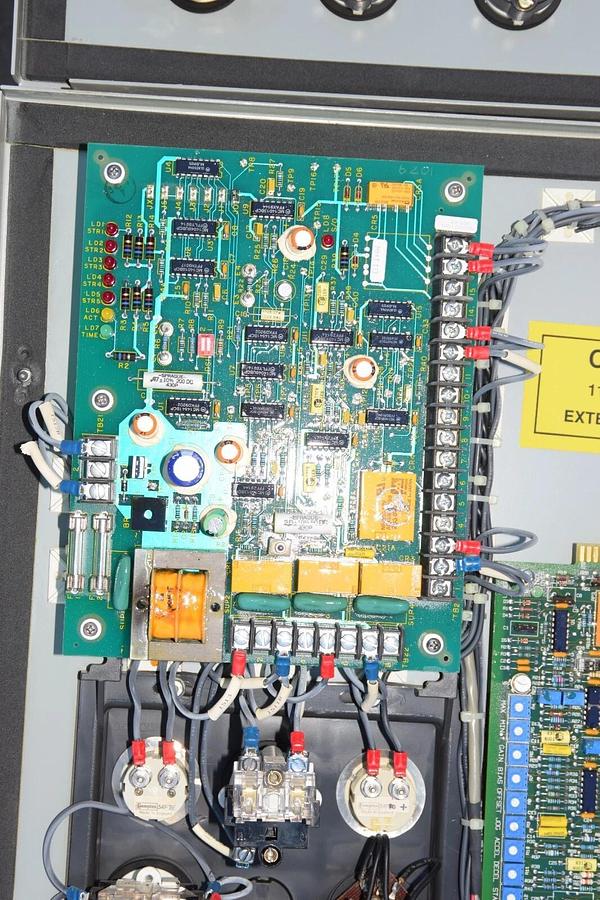 Used Westinghouse Accutrol 200 Adjustable Frequency Control A2T152B-10117 15hp 460v