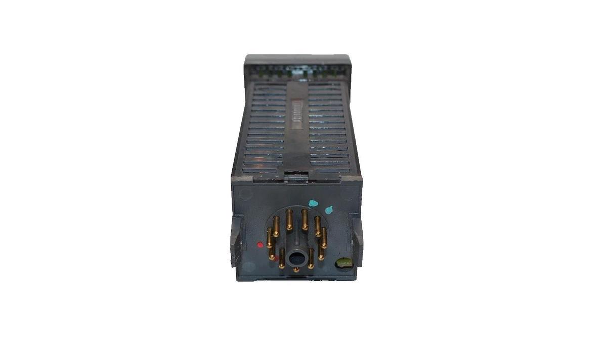 Used CAL 912.13C , WD7839-001 , 115V 3Amp Series 9000 Temperature Controller