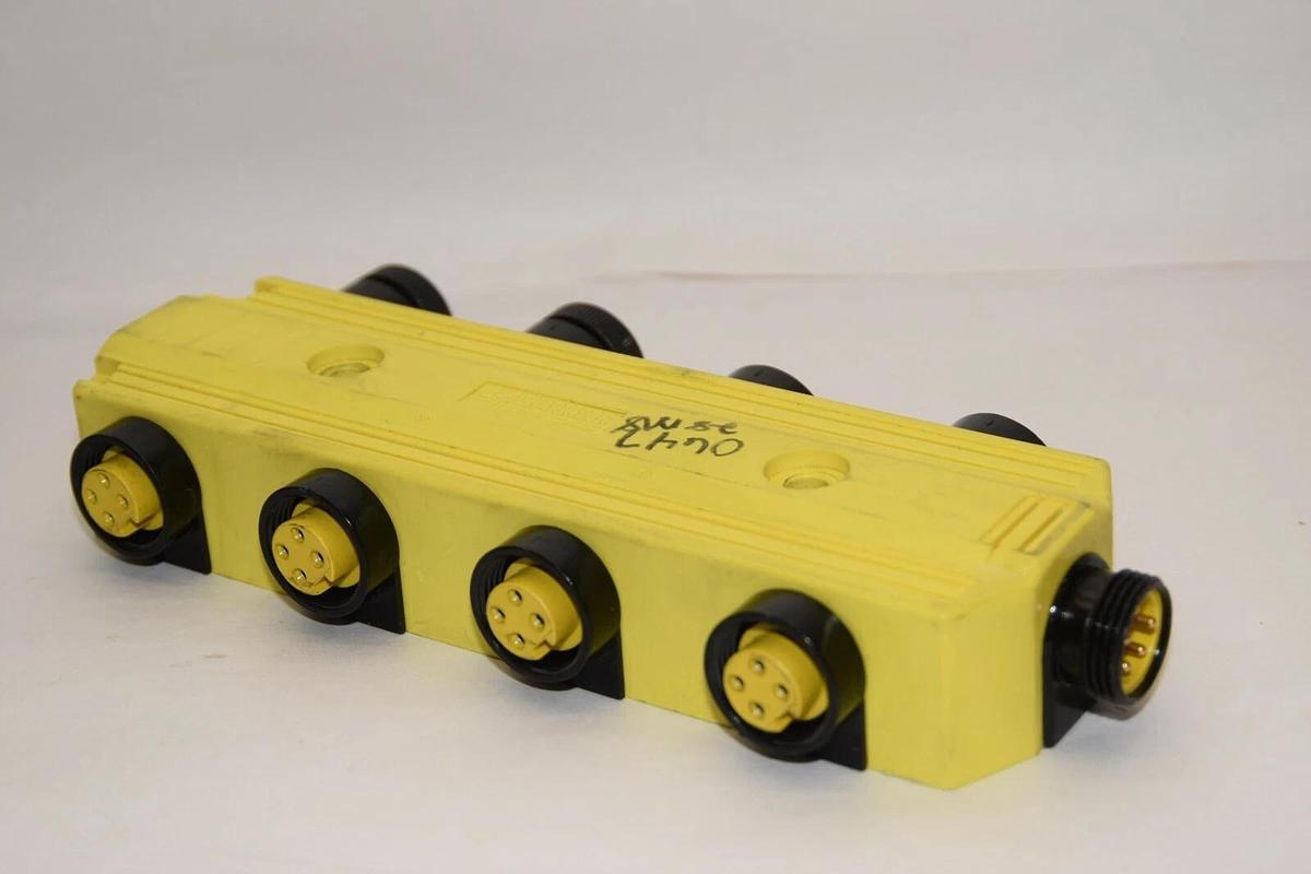 Used BRAD HARRISON DNAUX8000 8-Junction Passive MPIS Multi-Port Interconnect Block