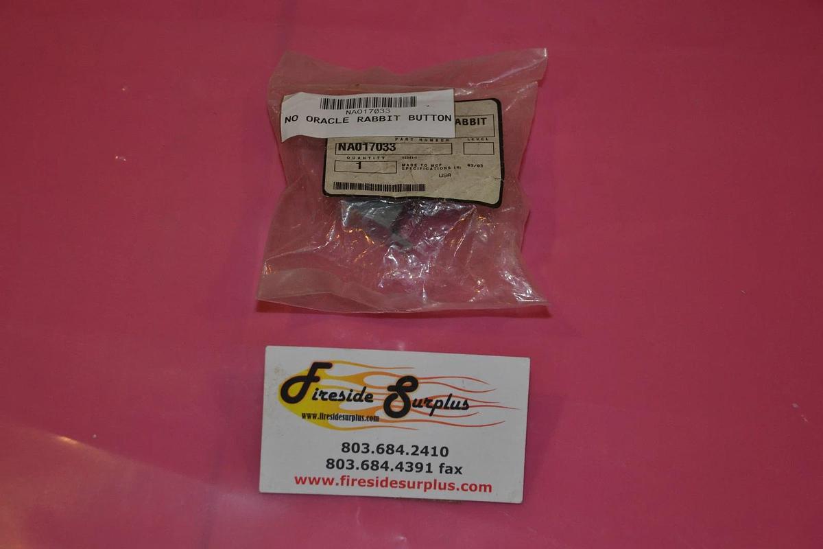 CAT RABBIT BUTTON RIGHT NAO17033 NA017033 NEW