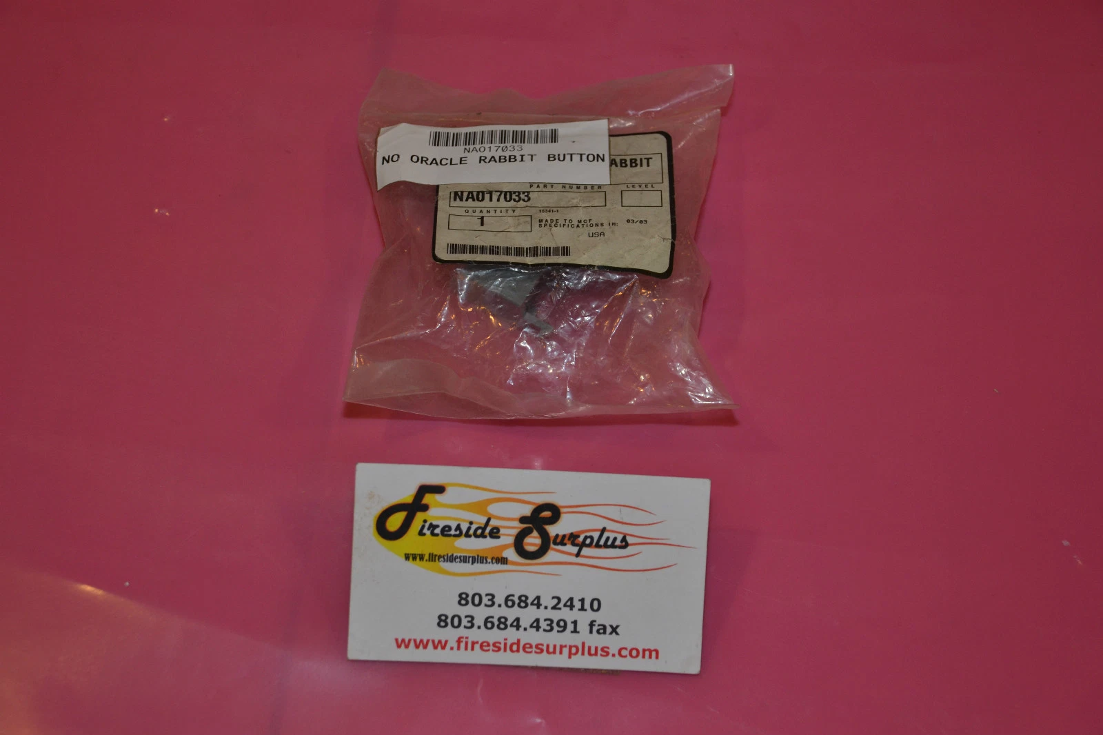 CAT RABBIT BUTTON RIGHT NAO17033 NA017033 NEW