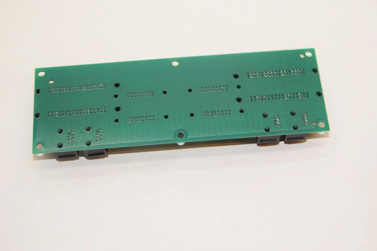 (NEW) EATON 118400253 Rev P00 Feed Thru Board