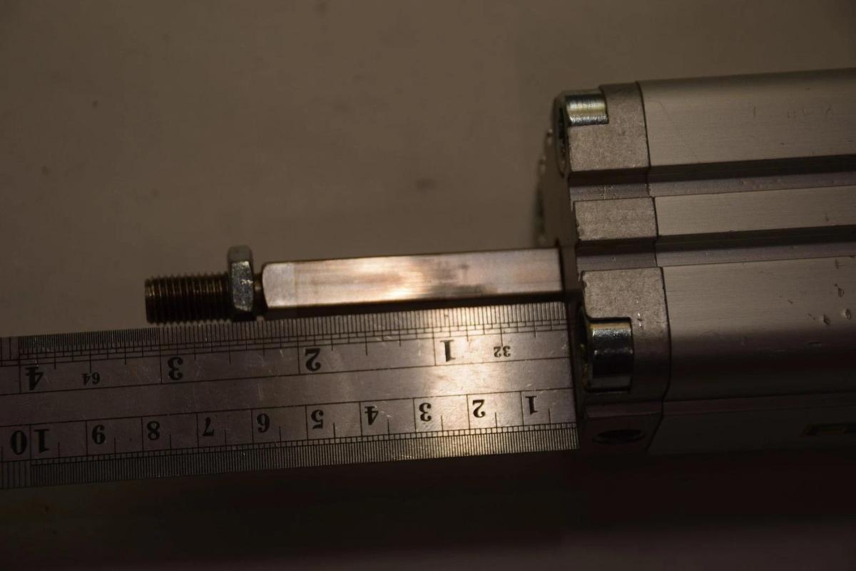 (New) FESTO ADVULQ-40-50-A-P-A PNEUMATIC COMPACT CYLINDER 156805