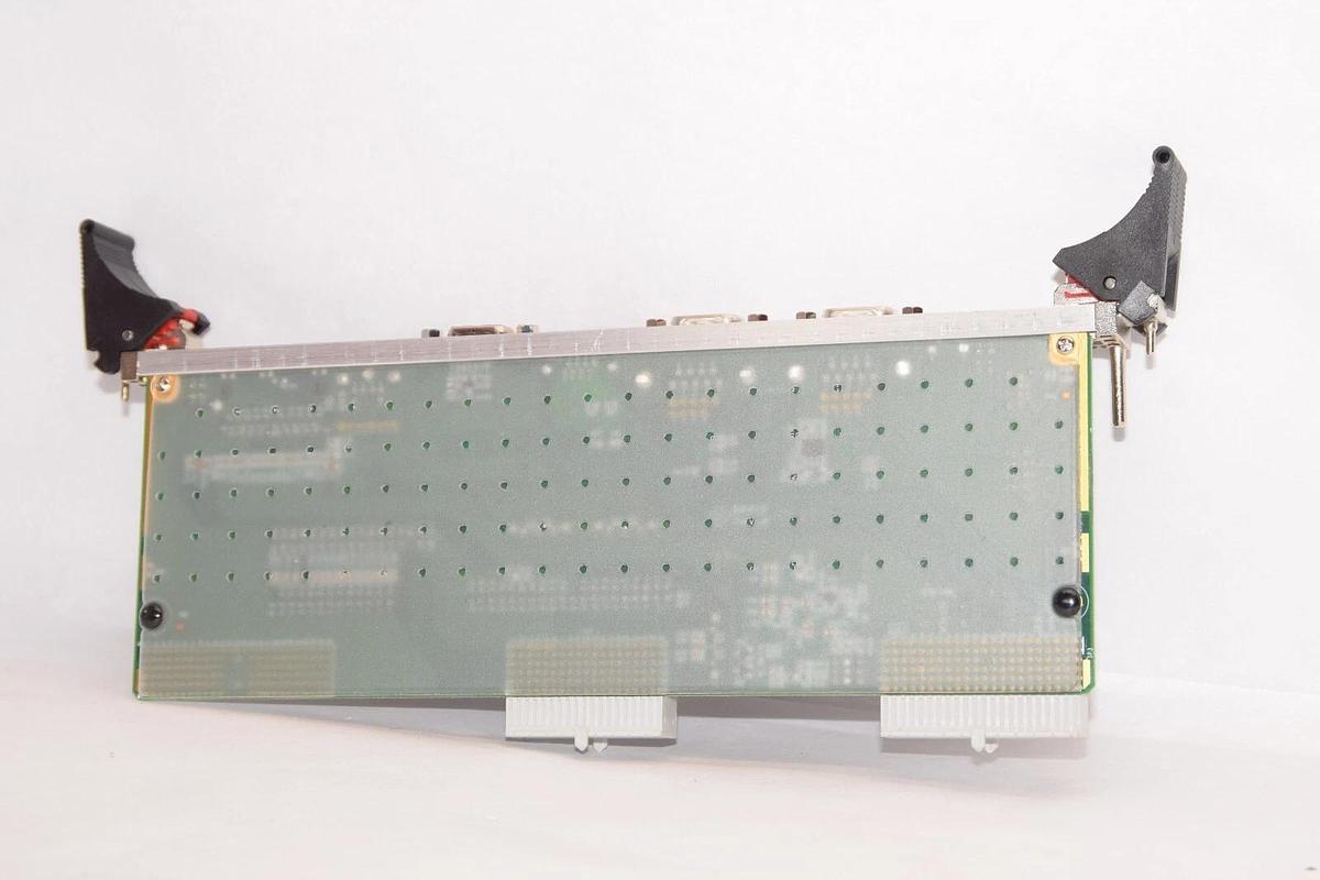 Used ADVANTECH 19C2331011 , RI0-3310B Rev B1 02-1 Board