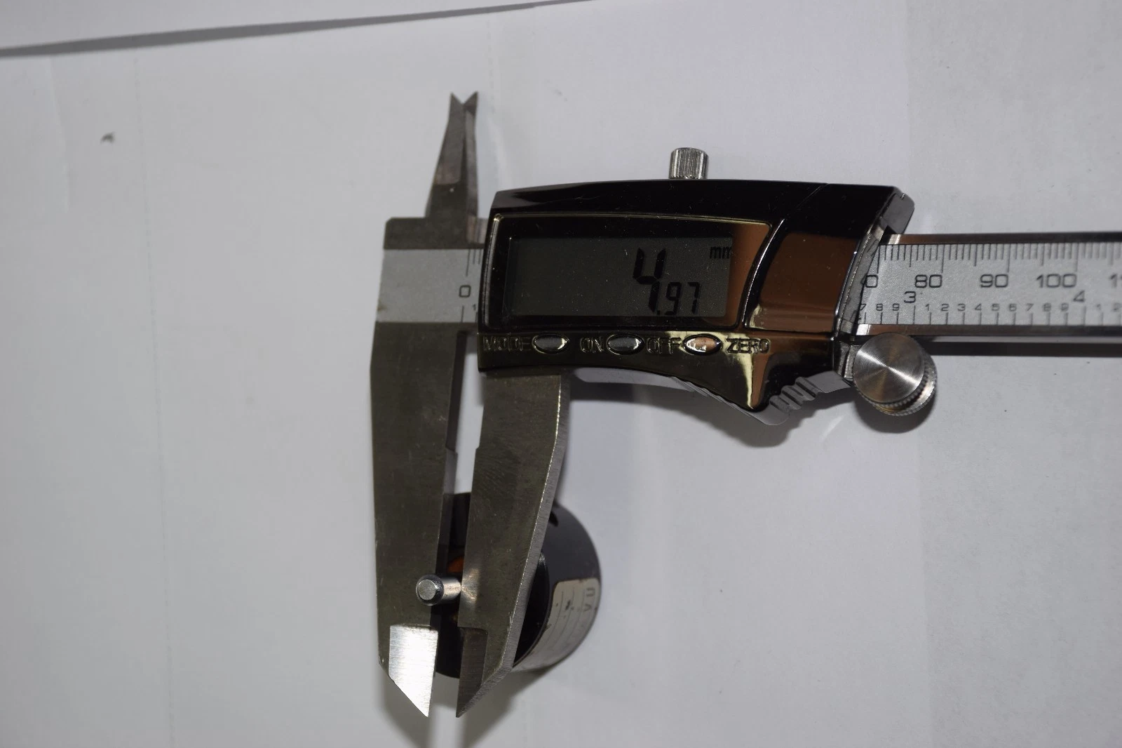 Used SMC CQB12-01-54117 CQB120154117 CQB12-5T CQB125T 9.9kgf/cm2 AIR CYLINDER