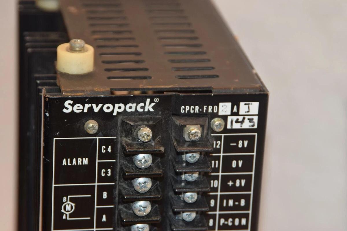 Used YASKAWA ELECTRIC CPCR-FR02AJ 143 RUA605-4-48 10A Servopack Servo Drive