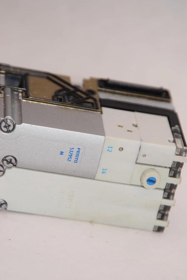Used FESTO 537952 & VMPA2-FB-EMG-4 , 537984 Electronic Module Solenoid Valve