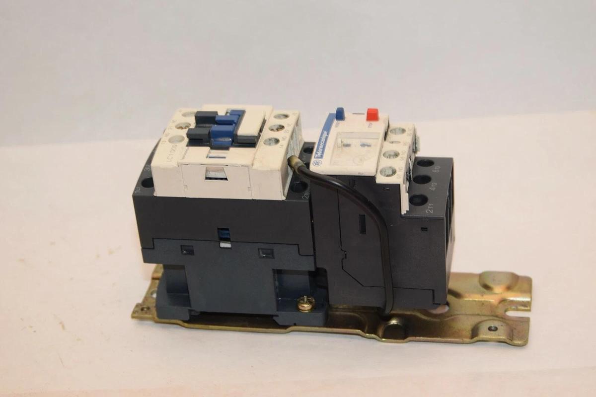 Used TELEMECANIQUE LC1D09 120V Coil Contactor With LRD07 1.6-2.5A Relay