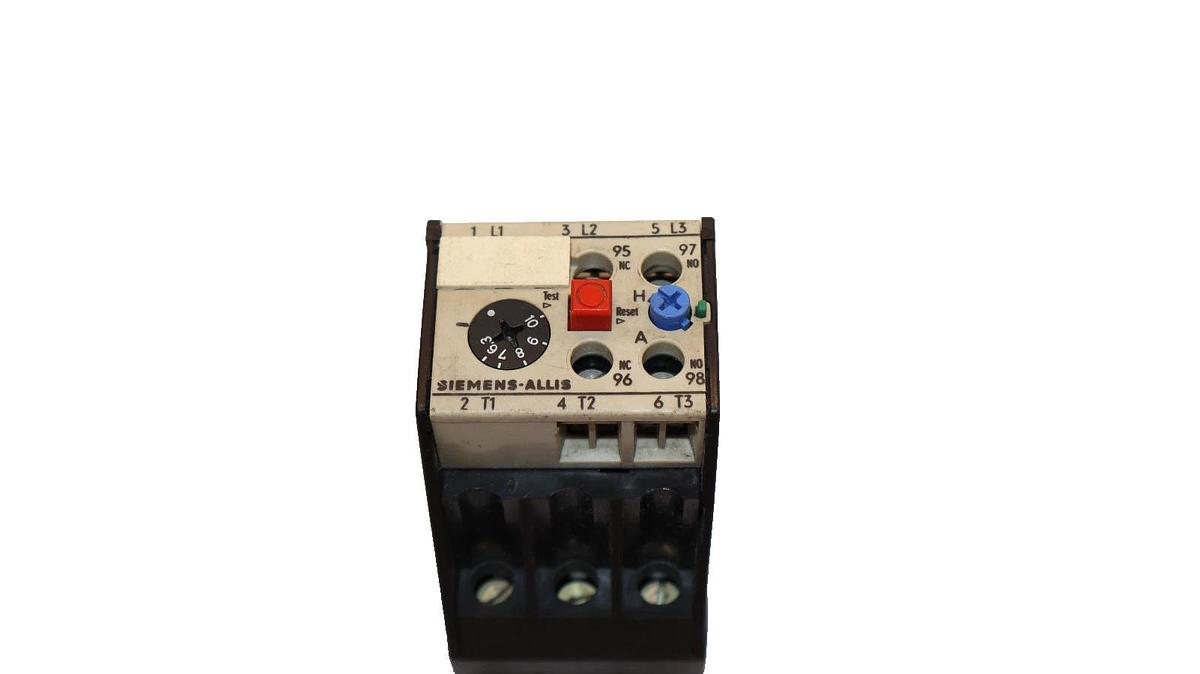Used Siemens - Allis OLR 1000 , OLR1000 6.3-10A Amp Overload Relay *Cracked*